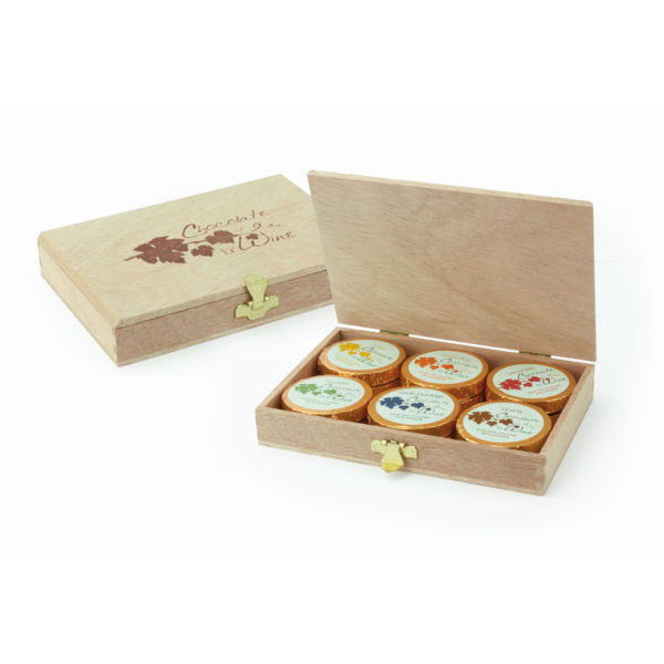Elegante Holzkiste mit Branding "Chocolate for Wine", 12 Dublonen