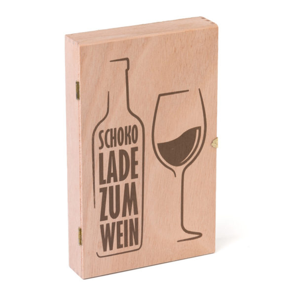 2589_Holzkiste_Schokolade zum Wein_45 Golddublonen_geschlossen