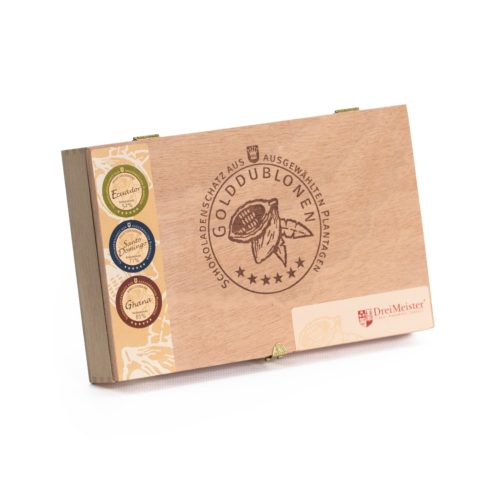 Holzkiste mit Branding, 45 Golddublonen in 3 Zartbitter Sorten